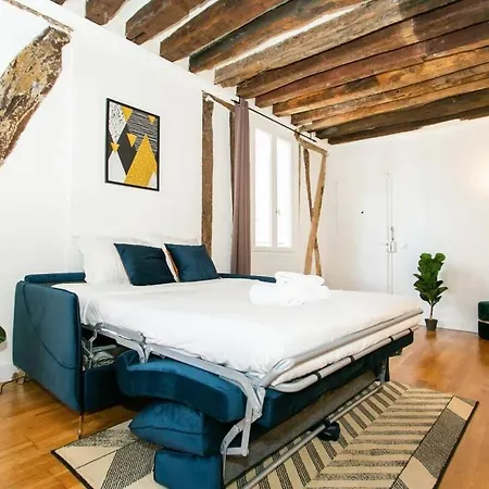 The Louvre & Rivoli - Cityapartmentstay Apartmán *